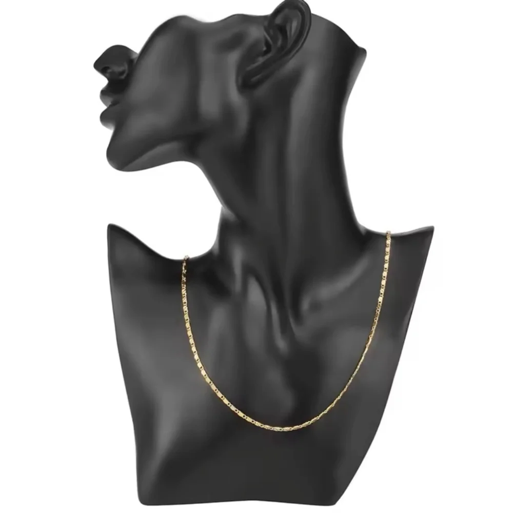 Boutique *16 18